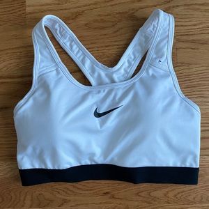 Nike Womens Sports Bra
